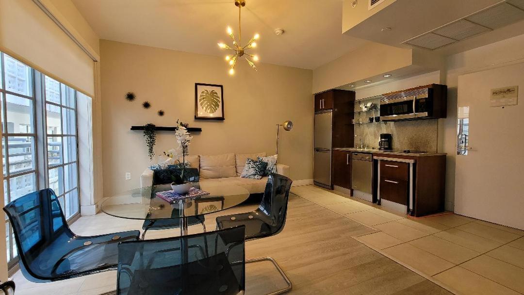 Strand Ocean Drive Suites Miami Beach Bagian luar foto