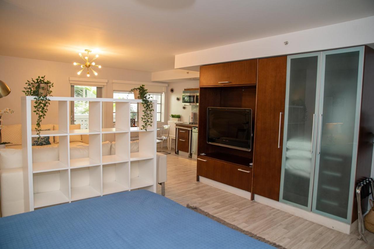 Strand Ocean Drive Suites Miami Beach Bagian luar foto