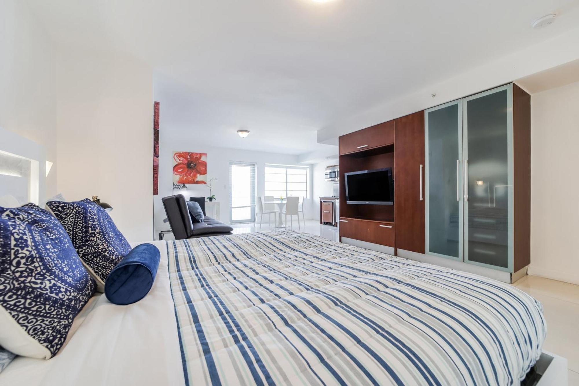 Strand Ocean Drive Suites Miami Beach Bagian luar foto